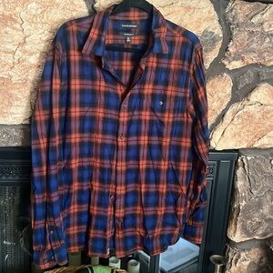 Banana Republic Untucked Slim Fit Button Down